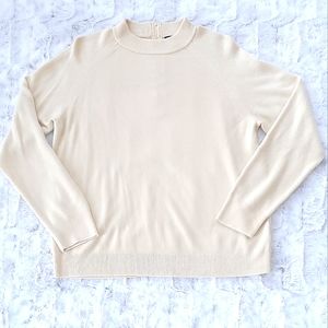 Luxelon yellow crew neck Very Soft Holiday Party Mock Neck sweater.  Size XL.